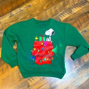 Peanuts Sweatshirt Size S Women’s Snoopy Lights Up Christmas Pullover Green